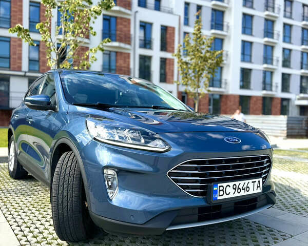 Синий Форд Куга, объемом двигателя 1.5 л и пробегом 150 тыс. км за 21999 $, фото 1 на Automoto.ua