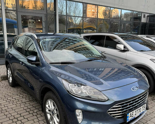 Синій Форд Куга, об'ємом двигуна 1.5 л та пробігом 28 тис. км за 26900 $, фото 1 на Automoto.ua