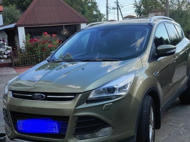 Форд Куга 2013 в Киеве на Automoto.ua Зеленый Форд Куга, объемом двигателя 2 л и пробегом 149 тыс. км за 13500 $, фото 1 на Automoto.ua