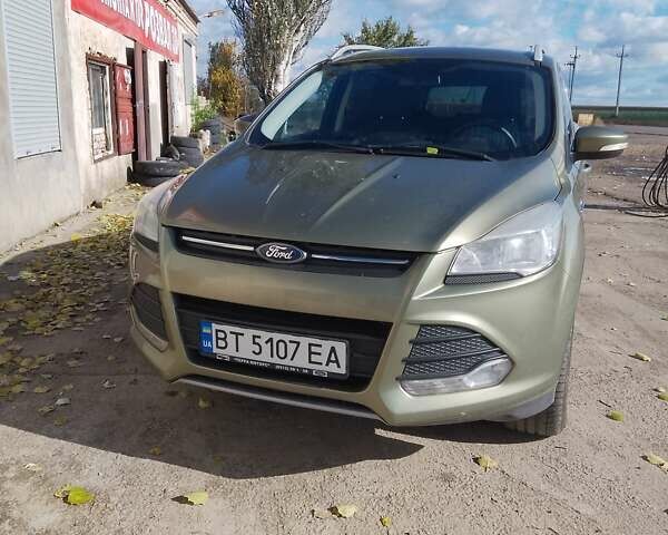 Форд Куга 2013 в Великой Александровке на Automoto.ua Зеленый Форд Куга, объемом двигателя 2 л и пробегом 190 тыс. км за 12000 $, фото 1 на Automoto.ua