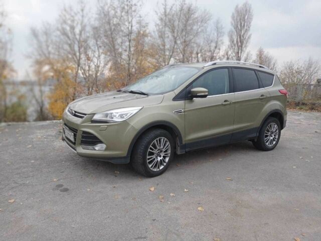 Зелений Форд Куга, об'ємом двигуна 2 л та пробігом 232 тис. км за 11700 $, фото 1 на Automoto.ua