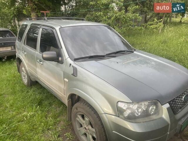 Зелений Форд Маверік, об'ємом двигуна 2.3 л та пробігом 323 тис. км за 3800 $, фото 1 на Automoto.ua