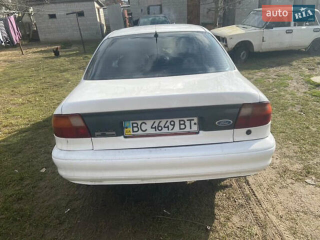 Белый Форд Мондео, объемом двигателя 1.8 л и пробегом 333 тыс. км за 1600 $, фото 1 на Automoto.ua