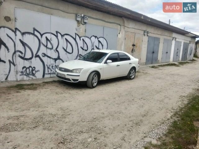 Белый Форд Мондео, объемом двигателя 2 л и пробегом 402 тыс. км за 2500 $, фото 1 на Automoto.ua