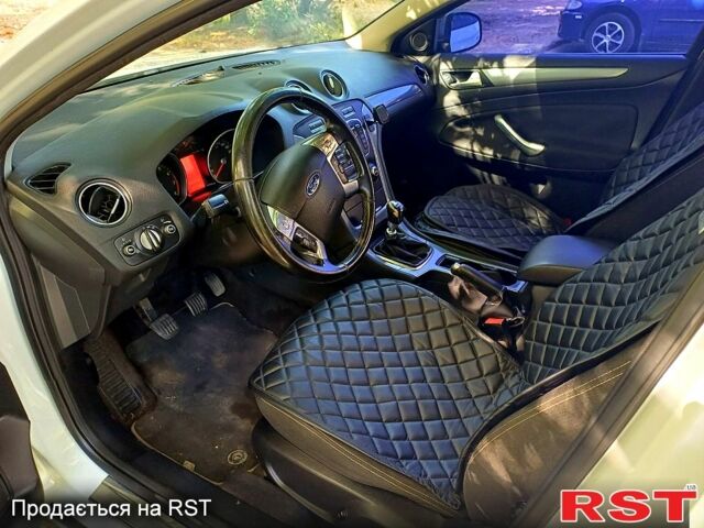 Білий Форд Мондео, об'ємом двигуна 1.6 л та пробігом 0 тис. км за 6500 $, фото 1 на Automoto.ua