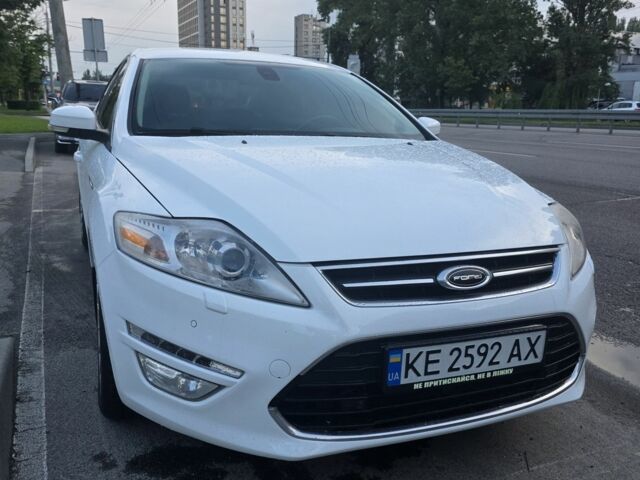Білий Форд Мондео, об'ємом двигуна 2 л та пробігом 252 тис. км за 9010 $, фото 1 на Automoto.ua