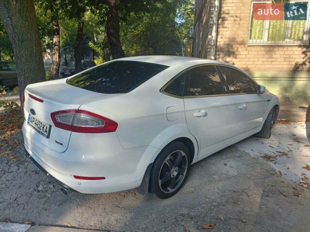 Білий Форд Мондео, об'ємом двигуна 2 л та пробігом 136 тис. км за 9000 $, фото 1 на Automoto.ua