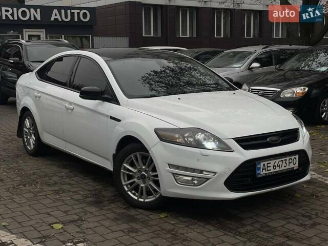 Білий Форд Мондео, об'ємом двигуна 2 л та пробігом 212 тис. км за 7800 $, фото 1 на Automoto.ua