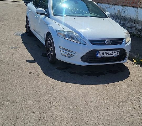 Білий Форд Мондео, об'ємом двигуна 1.98 л та пробігом 202 тис. км за 8500 $, фото 1 на Automoto.ua