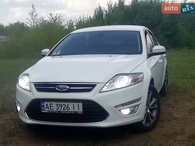 Белый Форд Мондео, объемом двигателя 2 л и пробегом 202 тыс. км за 7500 $, фото 1 на Automoto.ua