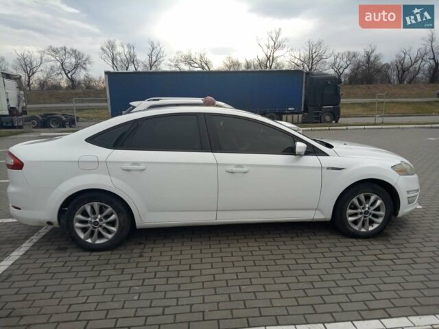 Белый Форд Мондео, объемом двигателя 2.2 л и пробегом 111 тыс. км за 8300 $, фото 1 на Automoto.ua