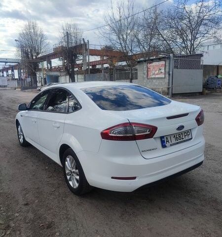 Белый Форд Мондео, объемом двигателя 1.6 л и пробегом 191 тыс. км за 7500 $, фото 1 на Automoto.ua