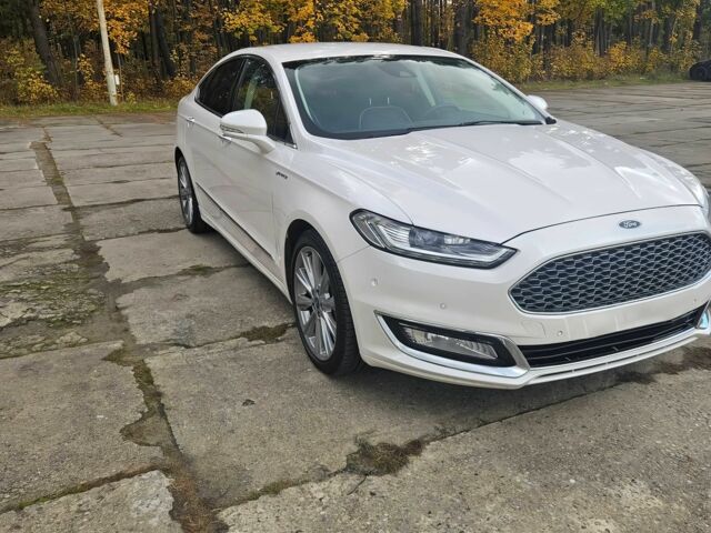 Белый Форд Мондео, объемом двигателя 2 л и пробегом 77 тыс. км за 6700 $, фото 1 на Automoto.ua