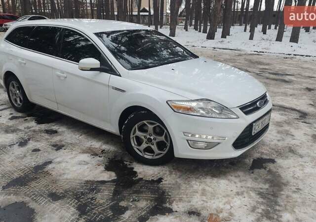 Белый Форд Мондео, объемом двигателя 2 л и пробегом 289 тыс. км за 8200 $, фото 1 на Automoto.ua