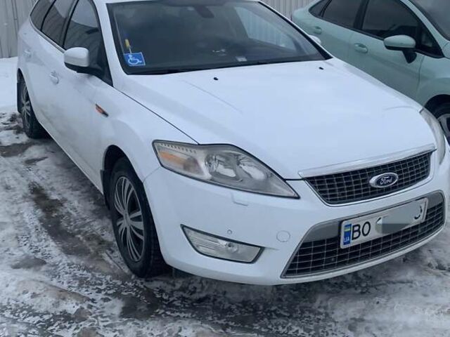 Белый Форд Мондео, объемом двигателя 2 л и пробегом 220 тыс. км за 6500 $, фото 1 на Automoto.ua