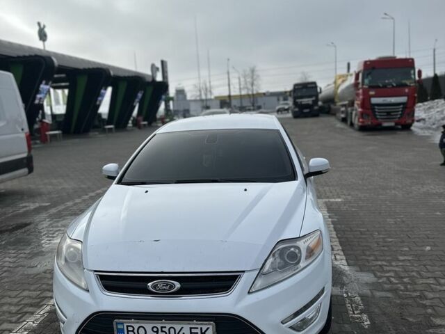 Белый Форд Мондео, объемом двигателя 2 л и пробегом 280 тыс. км за 7500 $, фото 1 на Automoto.ua