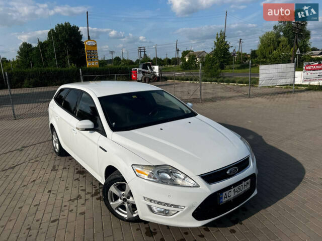 Білий Форд Мондео, об'ємом двигуна 2 л та пробігом 258 тис. км за 8000 $, фото 1 на Automoto.ua