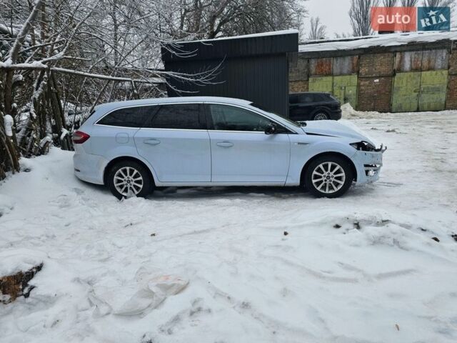 Білий Форд Мондео, об'ємом двигуна 2 л та пробігом 210 тис. км за 4000 $, фото 1 на Automoto.ua