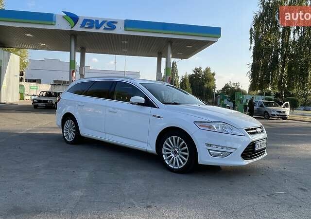 Белый Форд Мондео, объемом двигателя 2 л и пробегом 252 тыс. км за 9200 $, фото 1 на Automoto.ua