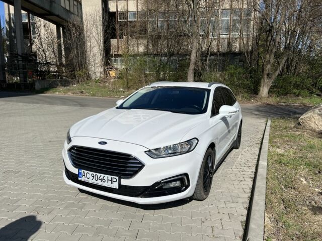 Белый Форд Мондео, объемом двигателя 2 л и пробегом 198 тыс. км за 14000 $, фото 1 на Automoto.ua
