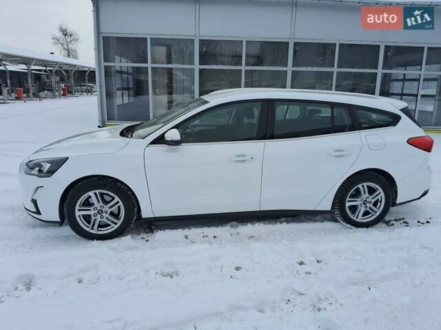 Белый Форд Мондео, объемом двигателя 1.5 л и пробегом 158 тыс. км за 15000 $, фото 1 на Automoto.ua