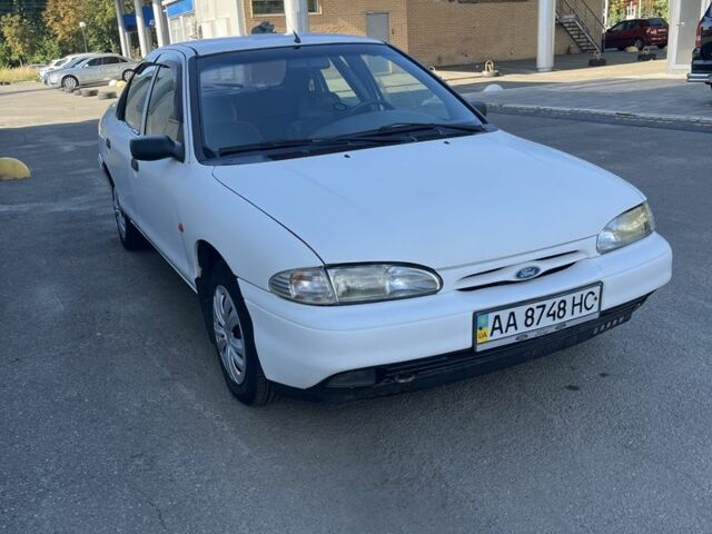 Білий Форд Мондео, об'ємом двигуна 1.6 л та пробігом 318 тис. км за 1700 $, фото 1 на Automoto.ua