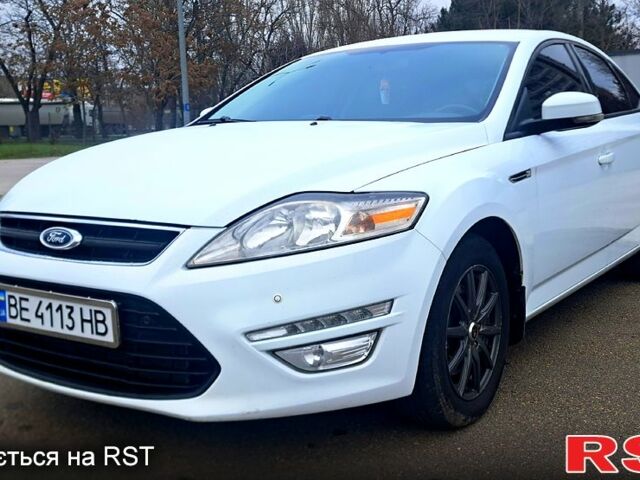 Белый Форд Мондео, объемом двигателя 2 л и пробегом 260 тыс. км за 9500 $, фото 1 на Automoto.ua