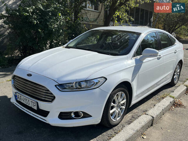 Білий Форд Мондео, об'ємом двигуна 2 л та пробігом 106 тис. км за 15708 $, фото 1 на Automoto.ua