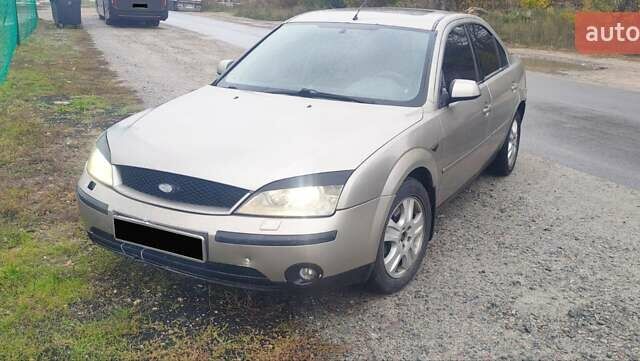 Бежевый Форд Мондео, объемом двигателя 2 л и пробегом 386 тыс. км за 2850 $, фото 1 на Automoto.ua