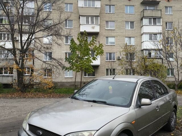 Бежевый Форд Мондео, объемом двигателя 2 л и пробегом 170 тыс. км за 3200 $, фото 1 на Automoto.ua