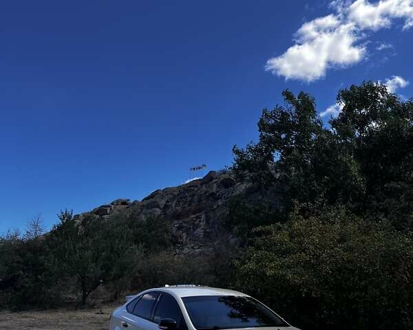 Бежевий Форд Мондео, об'ємом двигуна 2 л та пробігом 330 тис. км за 5800 $, фото 1 на Automoto.ua