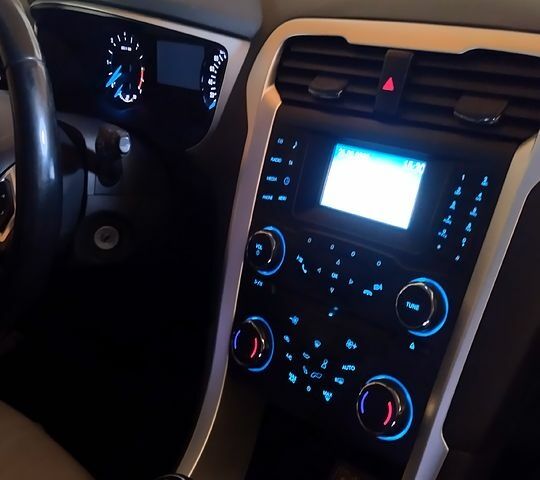 Бежевый Форд Мондео, объемом двигателя 2 л и пробегом 340 тыс. км за 9800 $, фото 1 на Automoto.ua