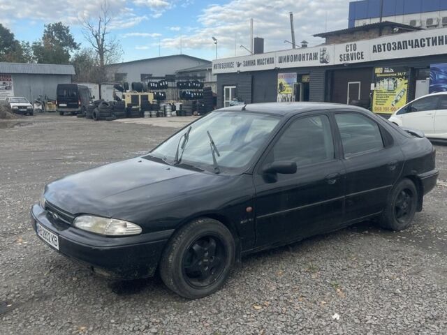 Черный Форд Мондео, объемом двигателя 2 л и пробегом 210 тыс. км за 1300 $, фото 1 на Automoto.ua