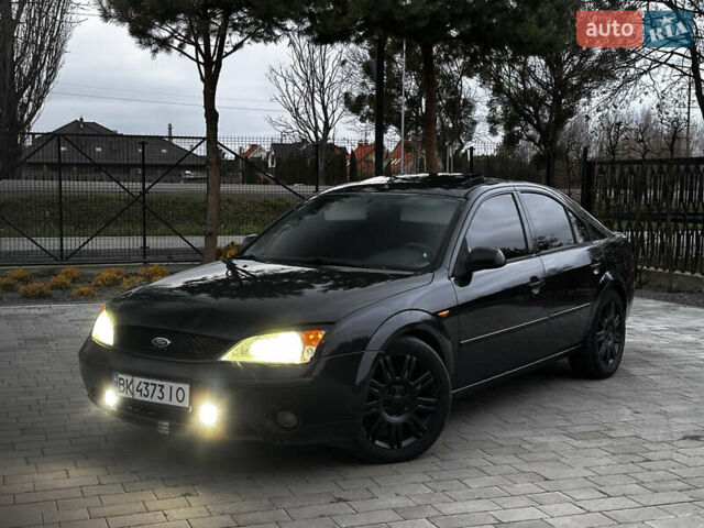 Черный Форд Мондео, объемом двигателя 2 л и пробегом 220 тыс. км за 2800 $, фото 1 на Automoto.ua