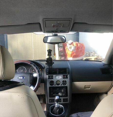 Черный Форд Мондео, объемом двигателя 2 л и пробегом 230 тыс. км за 3500 $, фото 1 на Automoto.ua