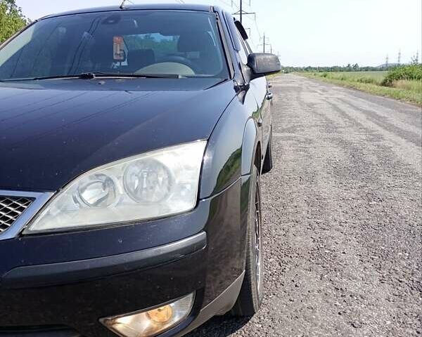Форд Мондео 2004 в Кривом Роге на Automoto.ua Черный Форд Мондео, объемом двигателя 2 л и пробегом 320 тыс. км за 4200 $, фото 1 на Automoto.ua