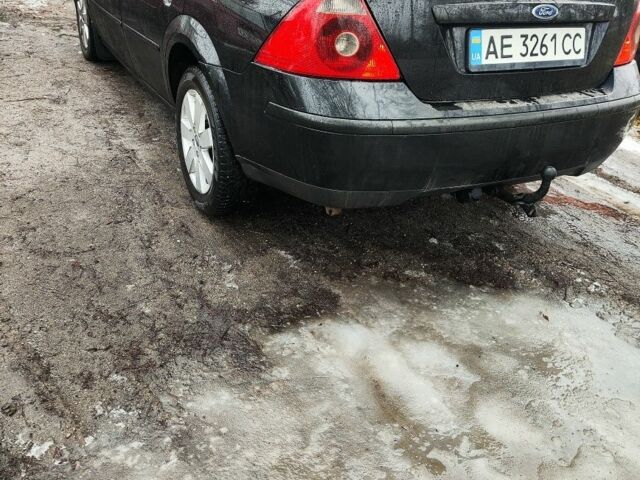 Черный Форд Мондео, объемом двигателя 2 л и пробегом 300 тыс. км за 4100 $, фото 1 на Automoto.ua