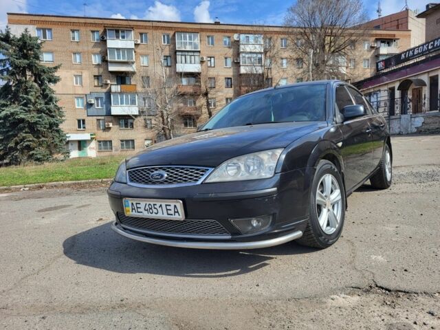 Чорний Форд Мондео, об'ємом двигуна 1.8 л та пробігом 330 тис. км за 4450 $, фото 1 на Automoto.ua