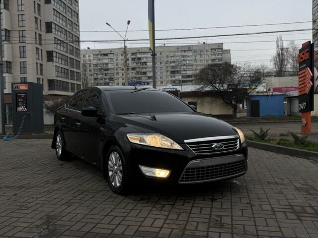 Чорний Форд Мондео, об'ємом двигуна 2 л та пробігом 250 тис. км за 3300 $, фото 1 на Automoto.ua
