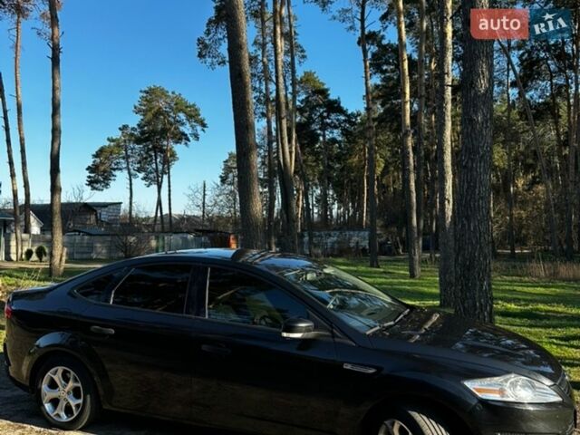 Чорний Форд Мондео, об'ємом двигуна 1.6 л та пробігом 140 тис. км за 8700 $, фото 1 на Automoto.ua
