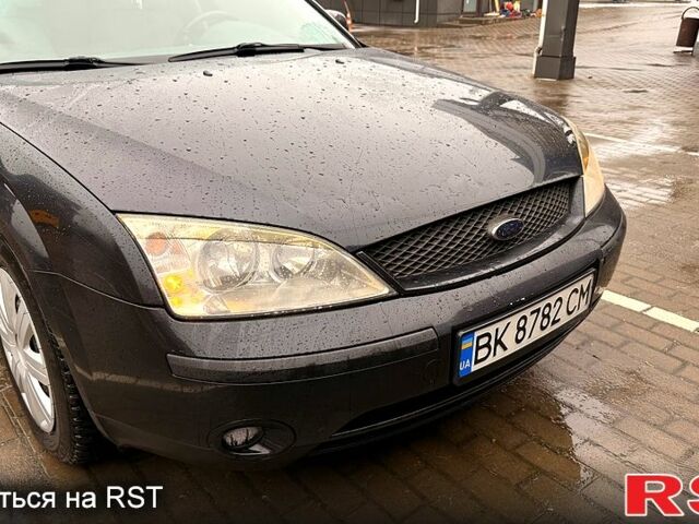Черный Форд Мондео, объемом двигателя 2 л и пробегом 259 тыс. км за 3100 $, фото 1 на Automoto.ua