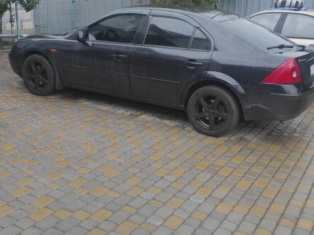 Чорний Форд Мондео, об'ємом двигуна 1.8 л та пробігом 202 тис. км за 5000 $, фото 1 на Automoto.ua