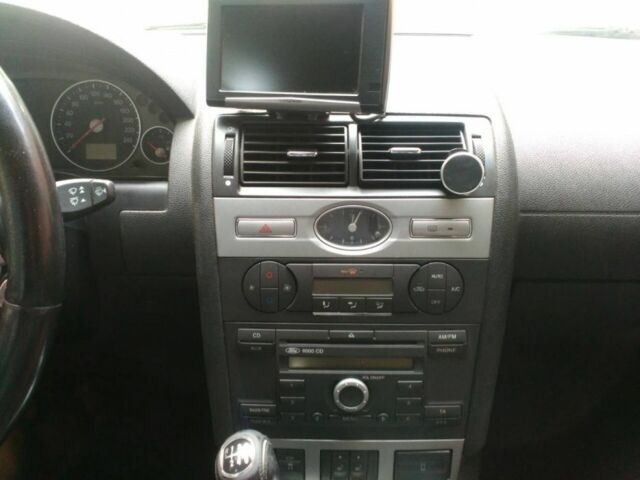 Черный Форд Мондео, объемом двигателя 0 л и пробегом 250 тыс. км за 3500 $, фото 1 на Automoto.ua