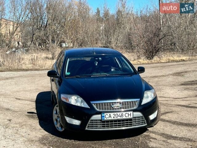 Чорний Форд Мондео, об'ємом двигуна 2 л та пробігом 345 тис. км за 6700 $, фото 1 на Automoto.ua