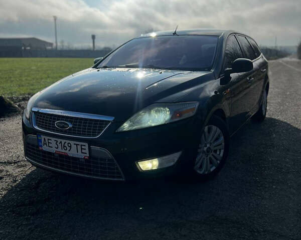 Черный Форд Мондео, объемом двигателя 2 л и пробегом 250 тыс. км за 6750 $, фото 1 на Automoto.ua