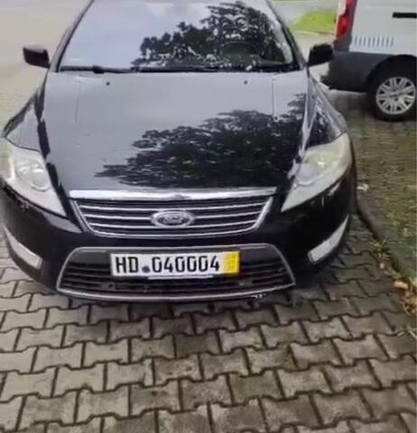 Черный Форд Мондео, объемом двигателя 2 л и пробегом 302 тыс. км за 2750 $, фото 1 на Automoto.ua