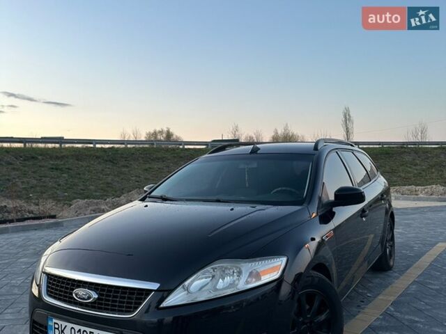 Черный Форд Мондео, объемом двигателя 2 л и пробегом 280 тыс. км за 5400 $, фото 1 на Automoto.ua