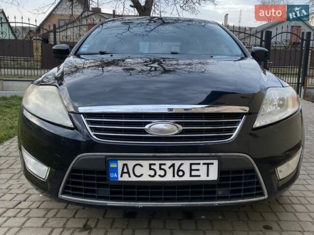 Чорний Форд Мондео, об'ємом двигуна 1.8 л та пробігом 292 тис. км за 5800 $, фото 1 на Automoto.ua
