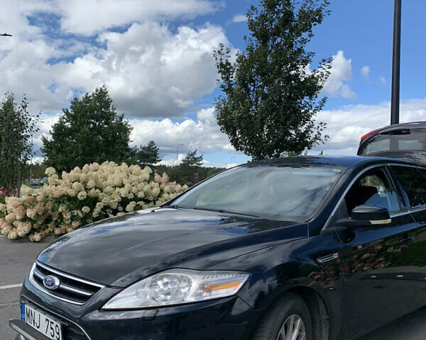 Черный Форд Мондео, объемом двигателя 2 л и пробегом 300 тыс. км за 4563 $, фото 1 на Automoto.ua