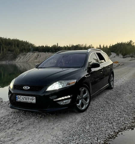 Черный Форд Мондео, объемом двигателя 2.18 л и пробегом 320 тыс. км за 8900 $, фото 1 на Automoto.ua